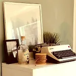 Апартаменты Suburban Jungle