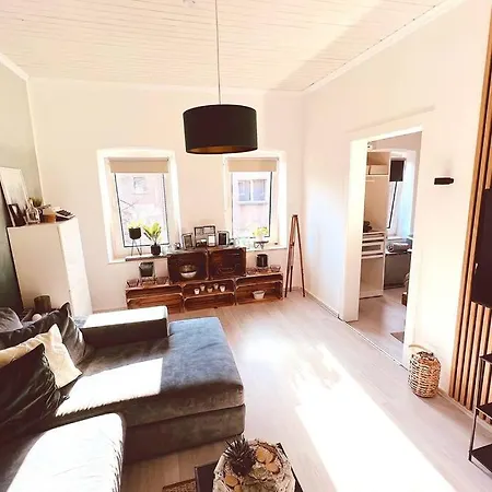 Suburban Jungle Apartment *