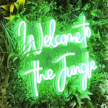 Suburban Jungle Apartment *