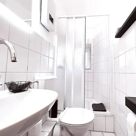 Suburban Jungle Apartment Bochum